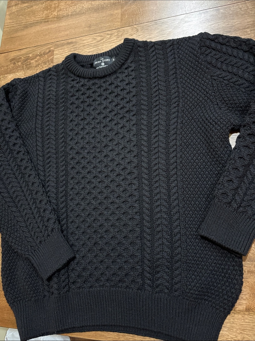 The Irish Store Dark Blue Cable Knit Sweater XL. Merino wool. Soft.